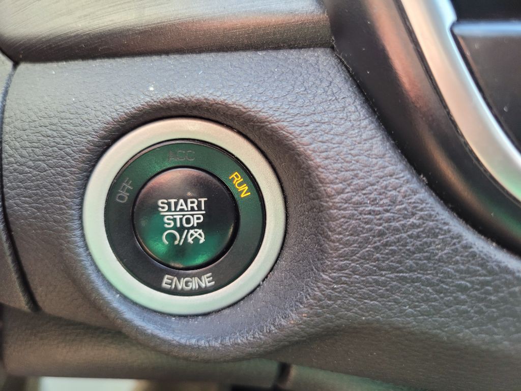 2016 Chrysler 200 Image 22