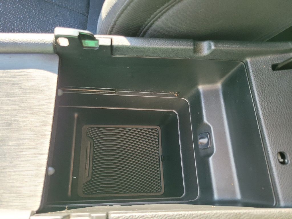 2016 Chrysler 200 Image 27