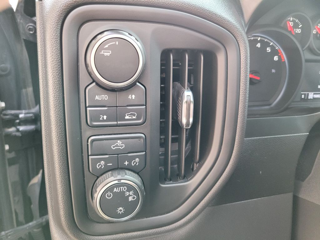 2021 Chevrolet Silverado 1500 Image 24
