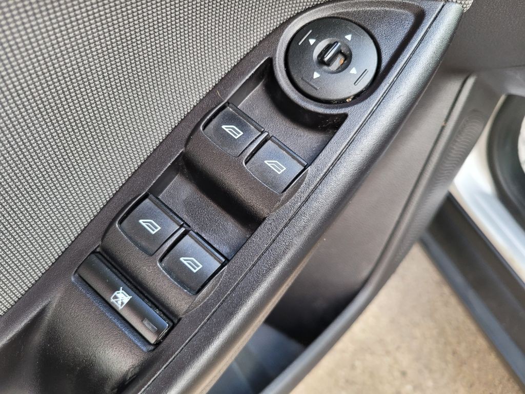2014 Ford Focus Image 14
