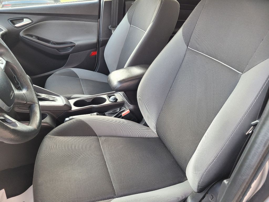 2014 Ford Focus Image 15