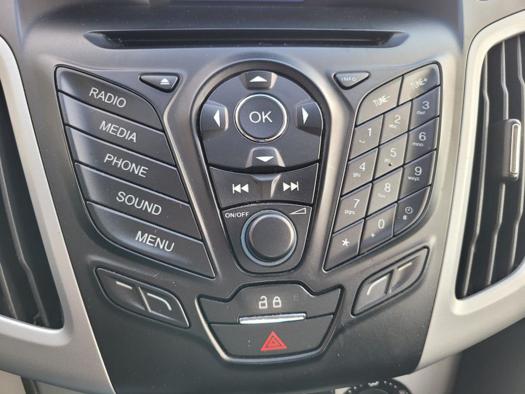 2014 Ford Focus Image 21