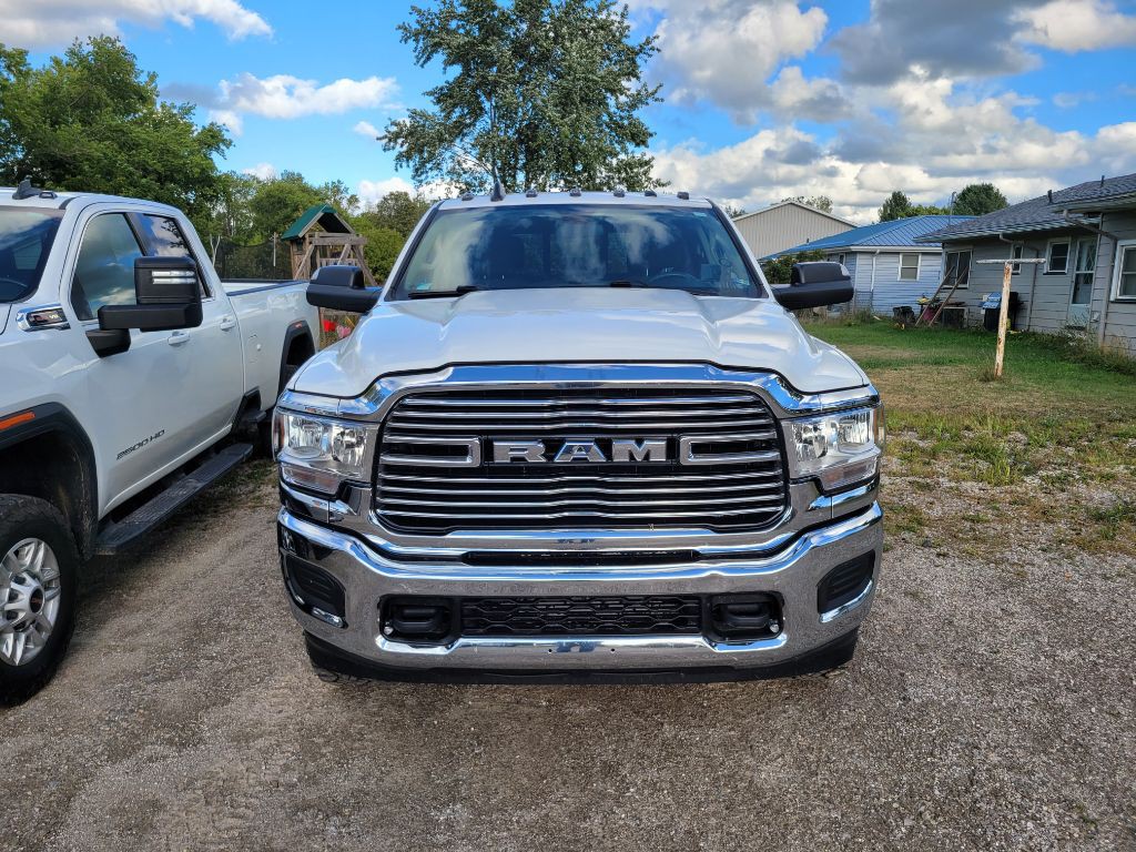 2019 RAM 3500 Image 2