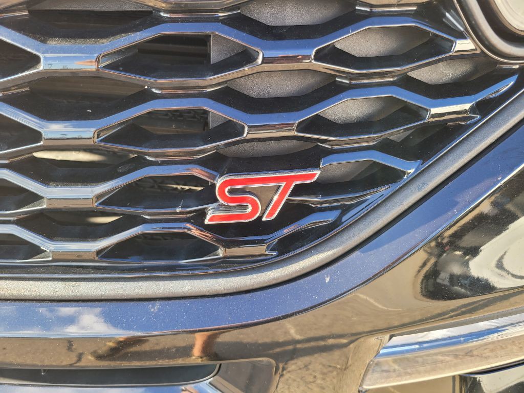 2020 Ford Explorer Image 3