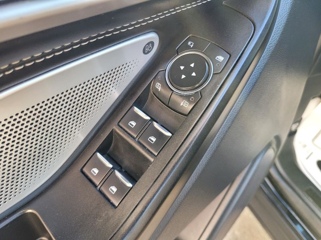 2020 Ford Explorer Image 24
