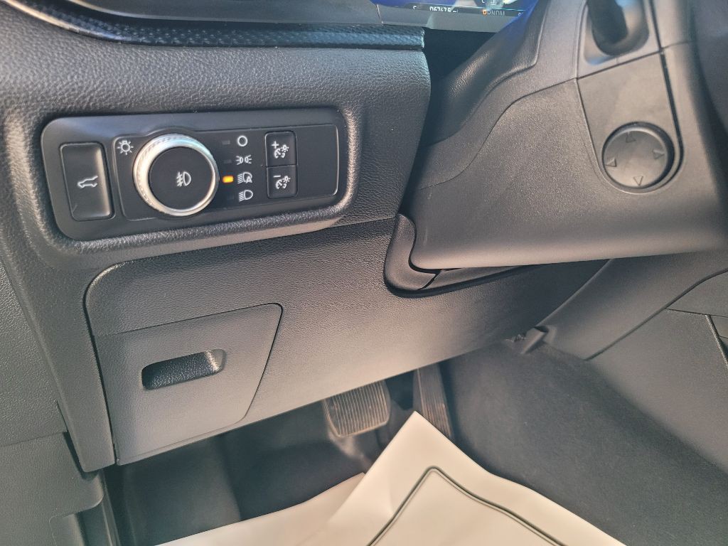 2020 Ford Explorer Image 32