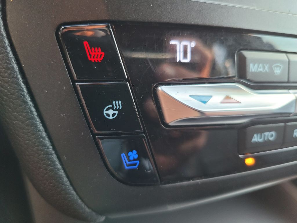 2020 Ford Explorer Image 43