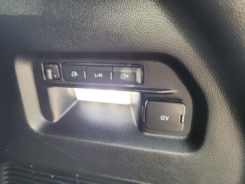 2020 Ford Explorer Image 64