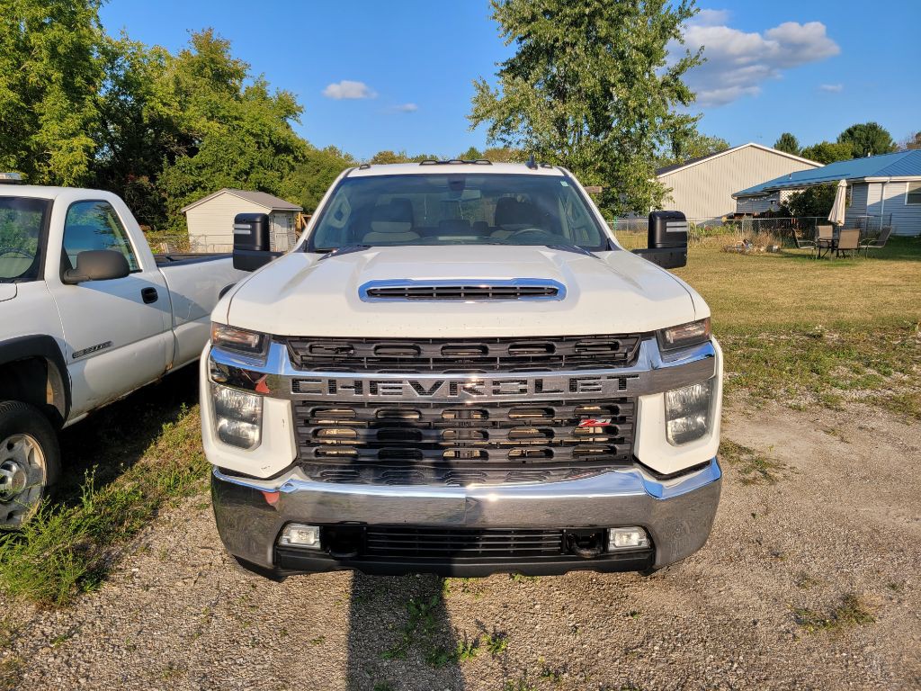2020 Chevrolet Silverado 1500 Image 2