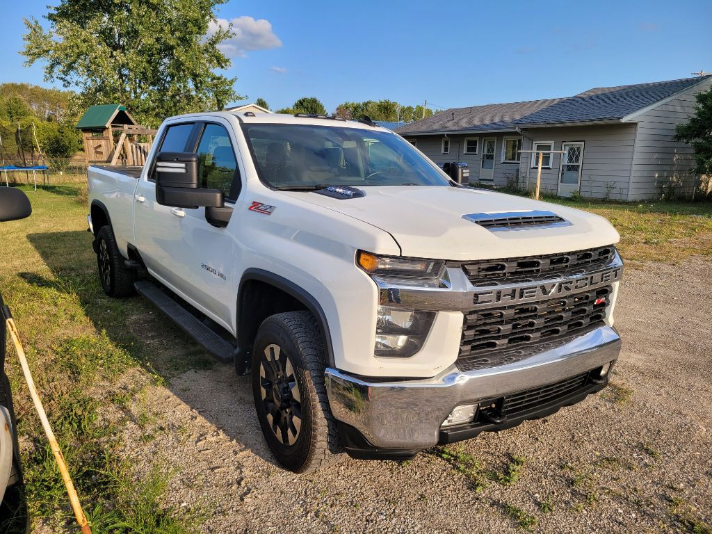 2020 Chevrolet Silverado 1500 Image 3