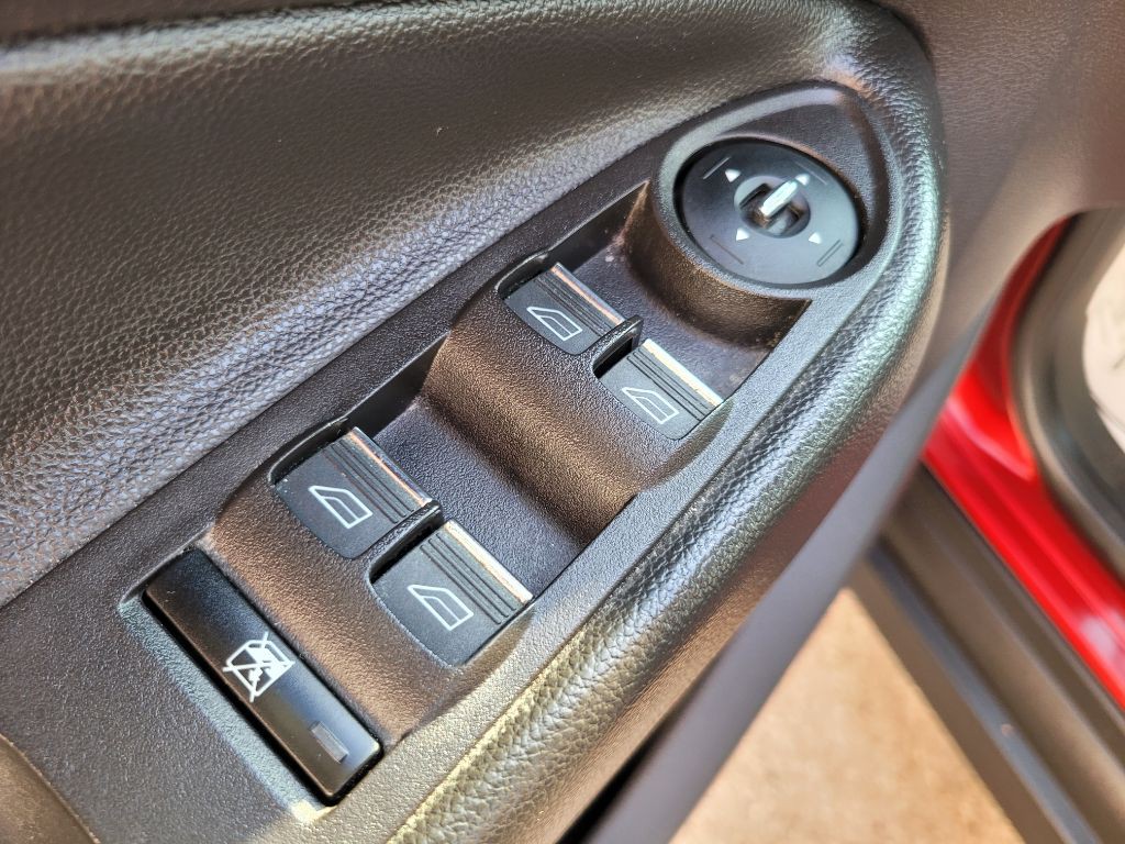 2013 Ford C-Max Image 15