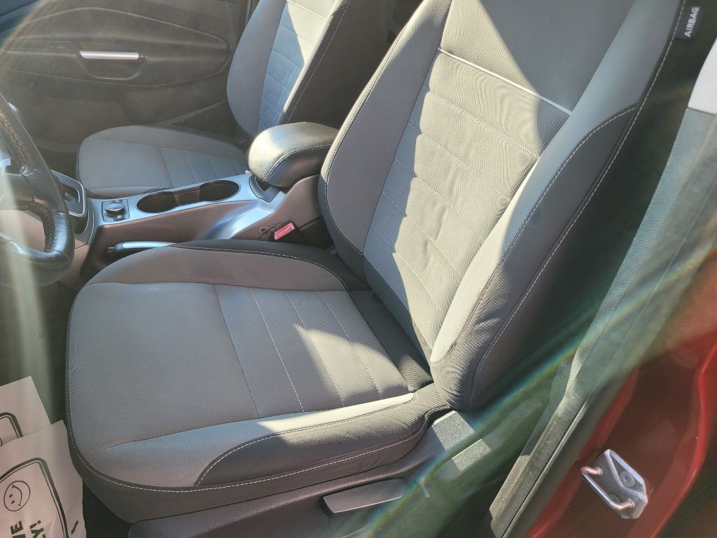 2013 Ford C-Max Image 17