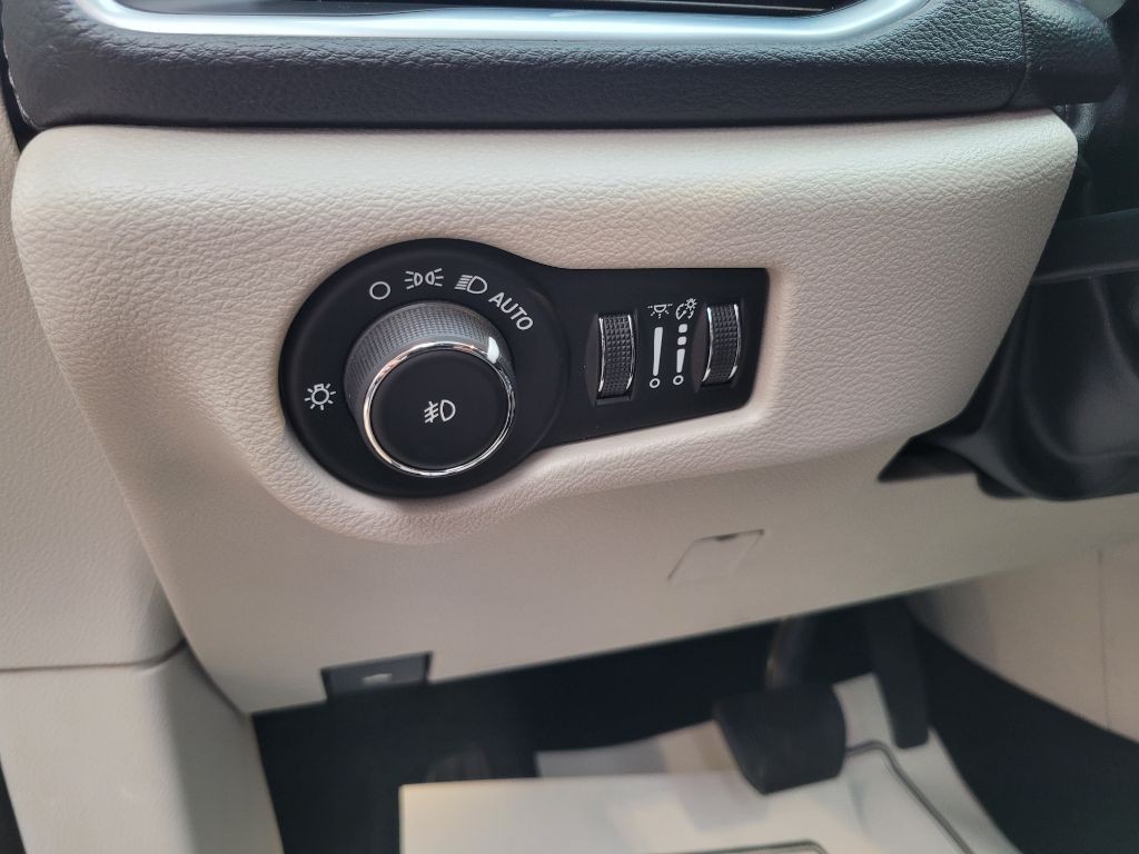 2019 Chrysler Pacifica Image 24