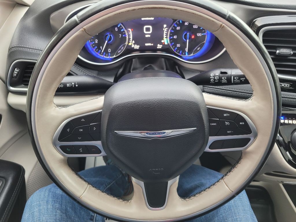 2019 Chrysler Pacifica Image 26