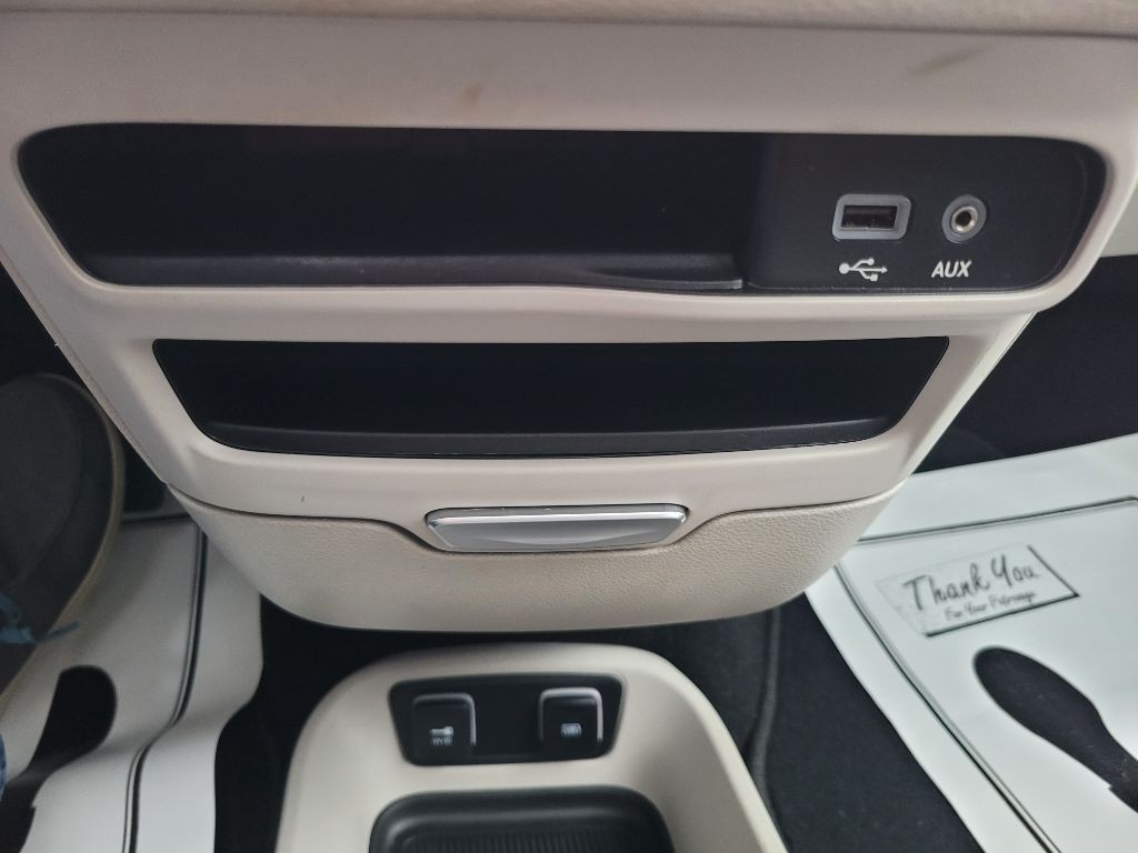 2019 Chrysler Pacifica Image 35