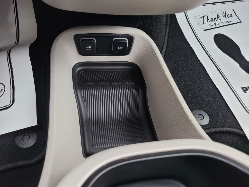 2019 Chrysler Pacifica Image 39