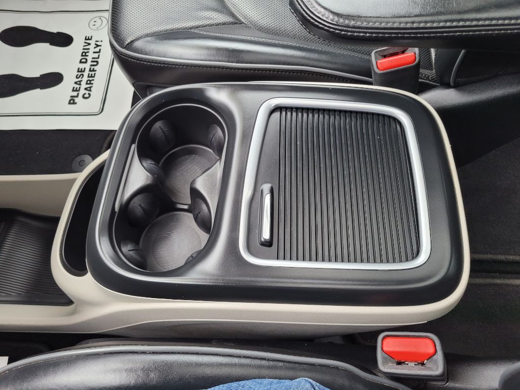 2019 Chrysler Pacifica Image 40