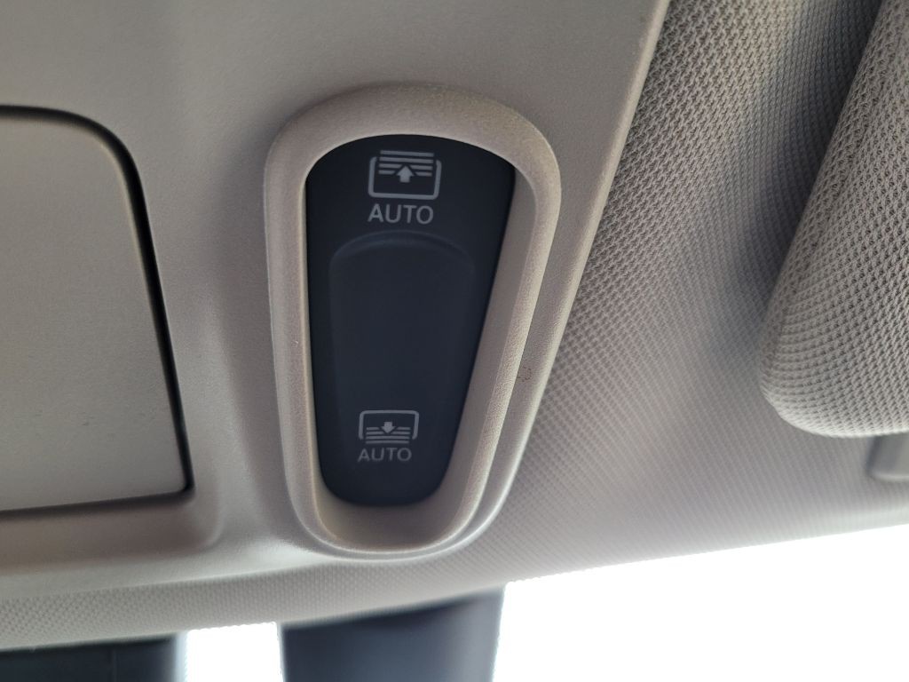 2019 Chrysler Pacifica Image 42