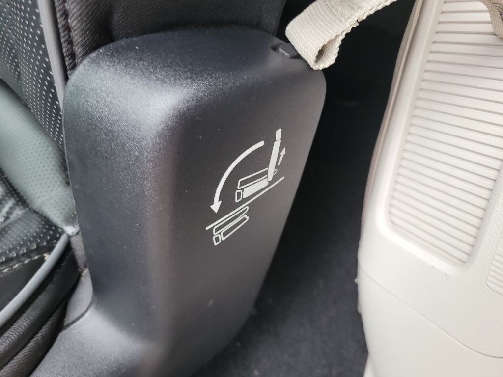 2019 Chrysler Pacifica Image 48