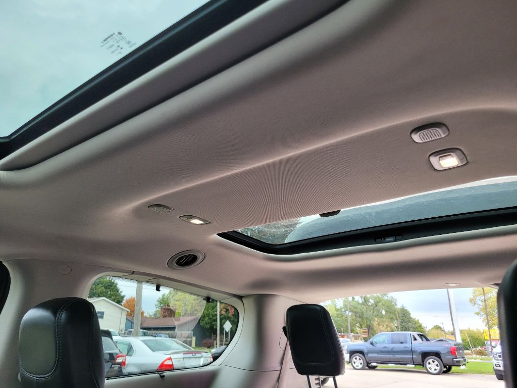 2019 Chrysler Pacifica Image 50