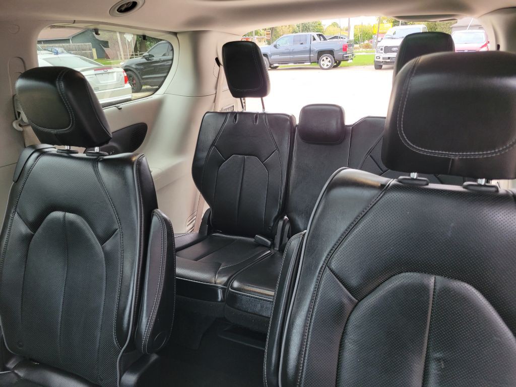 2019 Chrysler Pacifica Image 59