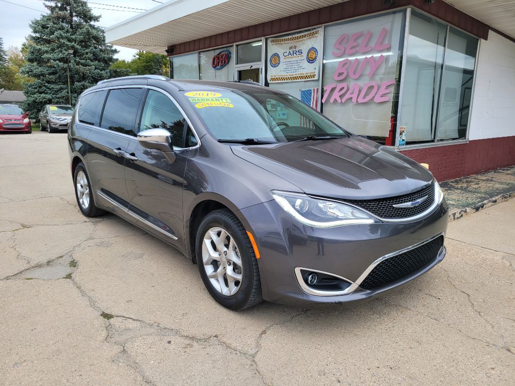2019 Chrysler Pacifica Image 3