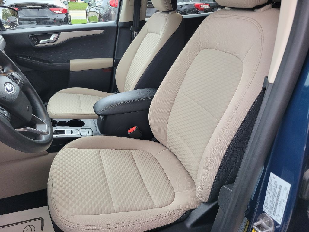2020 Ford Escape Image 23