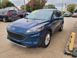 Image for 2020 Ford Escape SE ID: 6897068