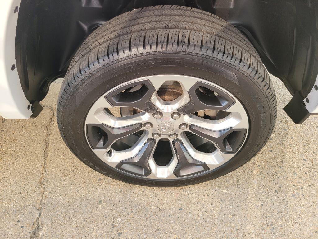 2020 RAM 1500 Image 18