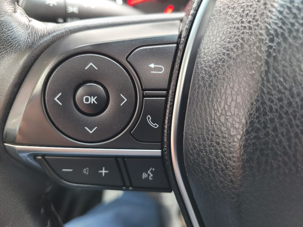 2018 Toyota Camry Image 27