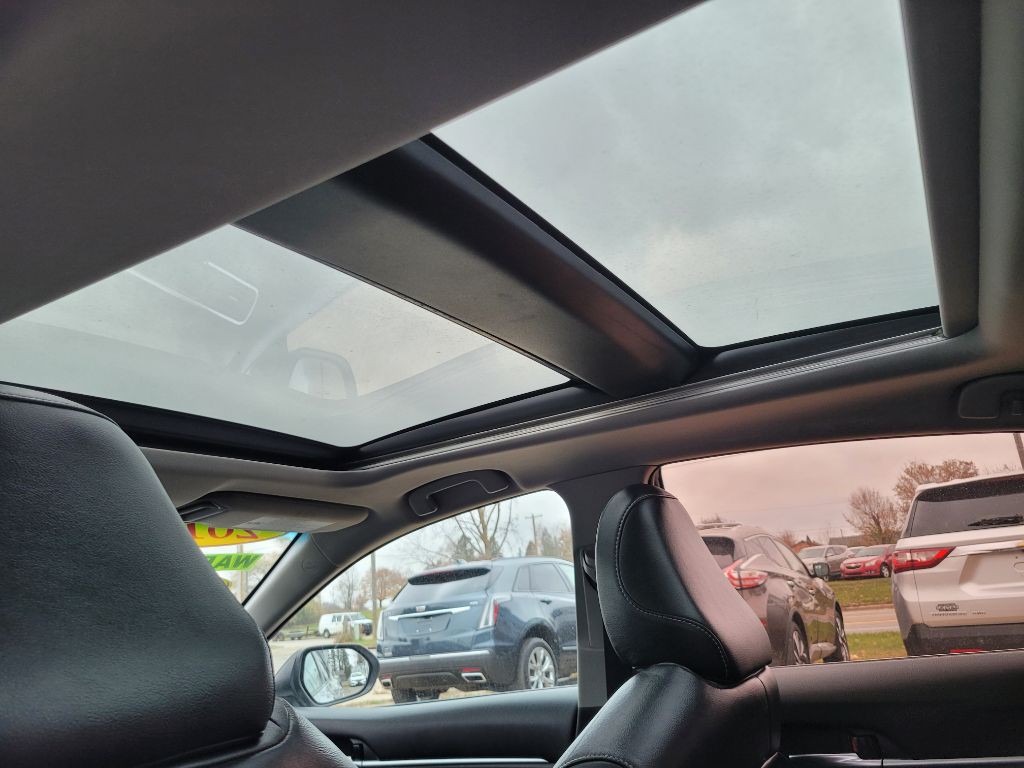 2018 Toyota Camry Image 44