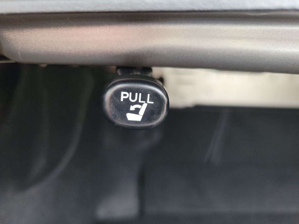 2018 Toyota Camry Image 49