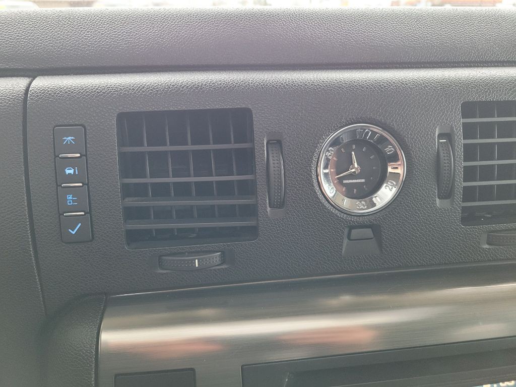 2008 HUMMER H2 Image 26