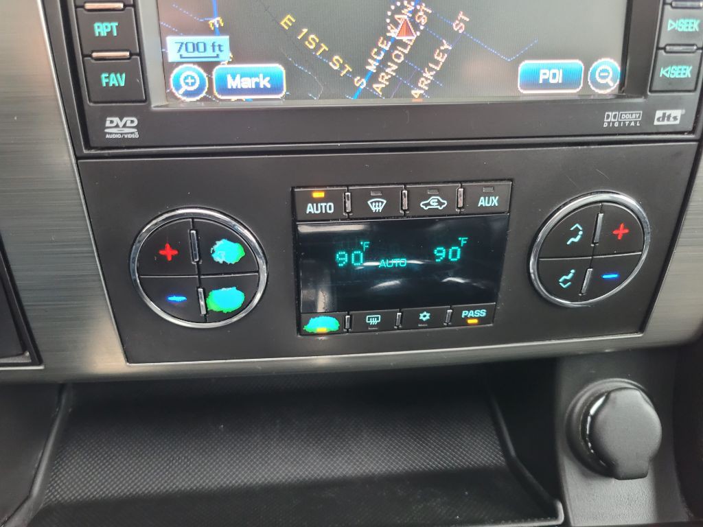 2008 HUMMER H2 Image 28