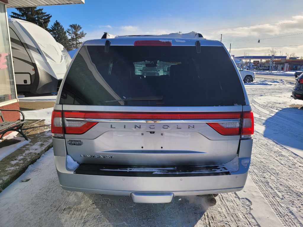 2017 Lincoln Navigator Image 6