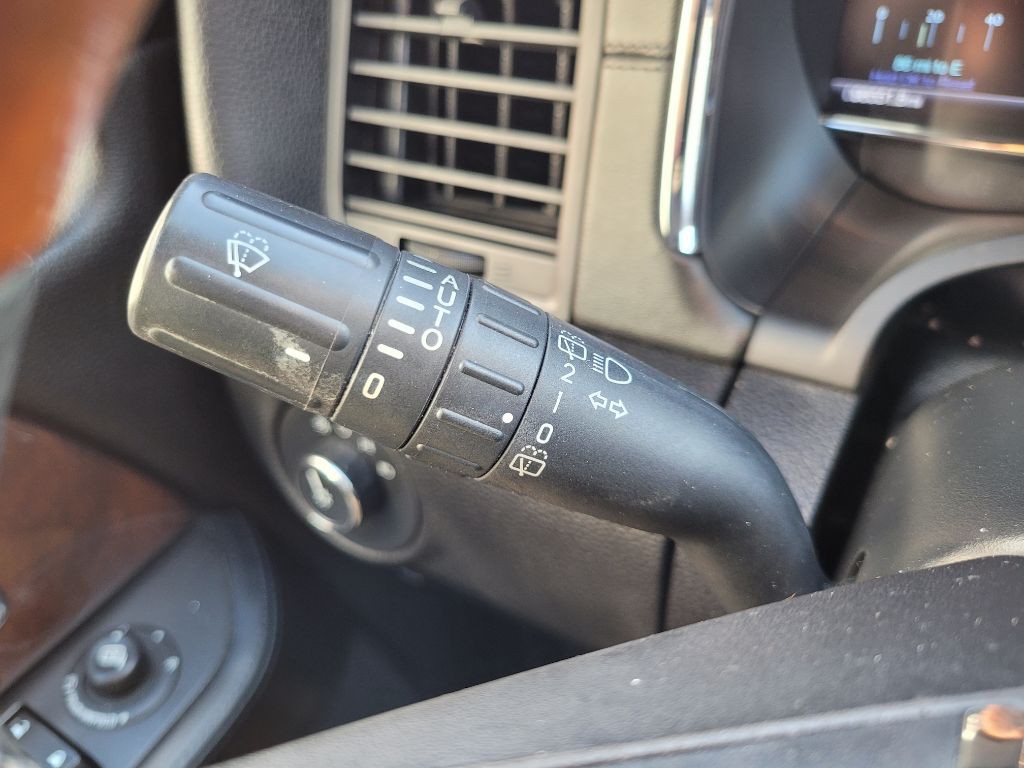 2017 Lincoln Navigator Image 24