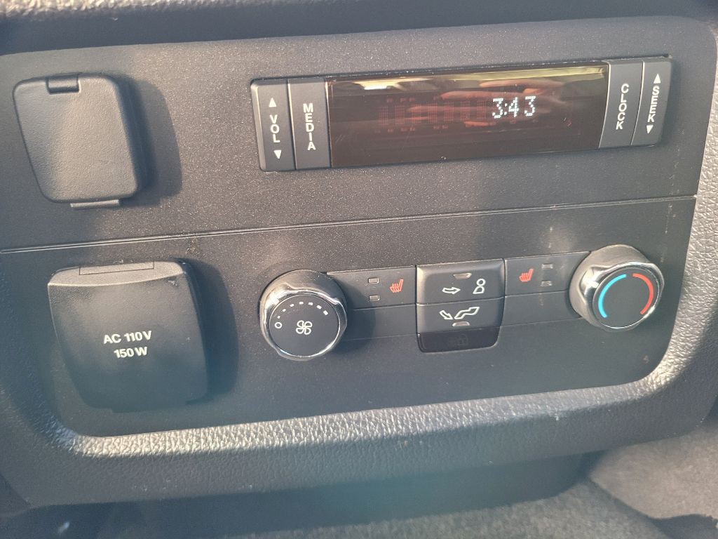 2017 Lincoln Navigator Image 50