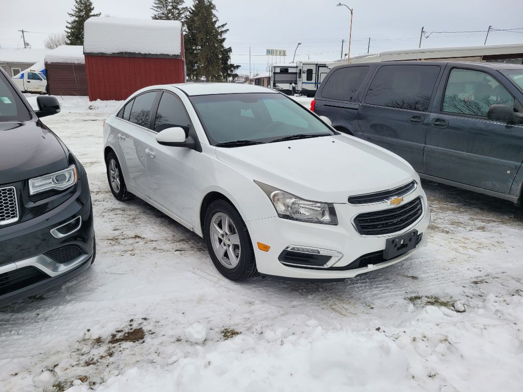2016 Chevrolet Cruze Image 2