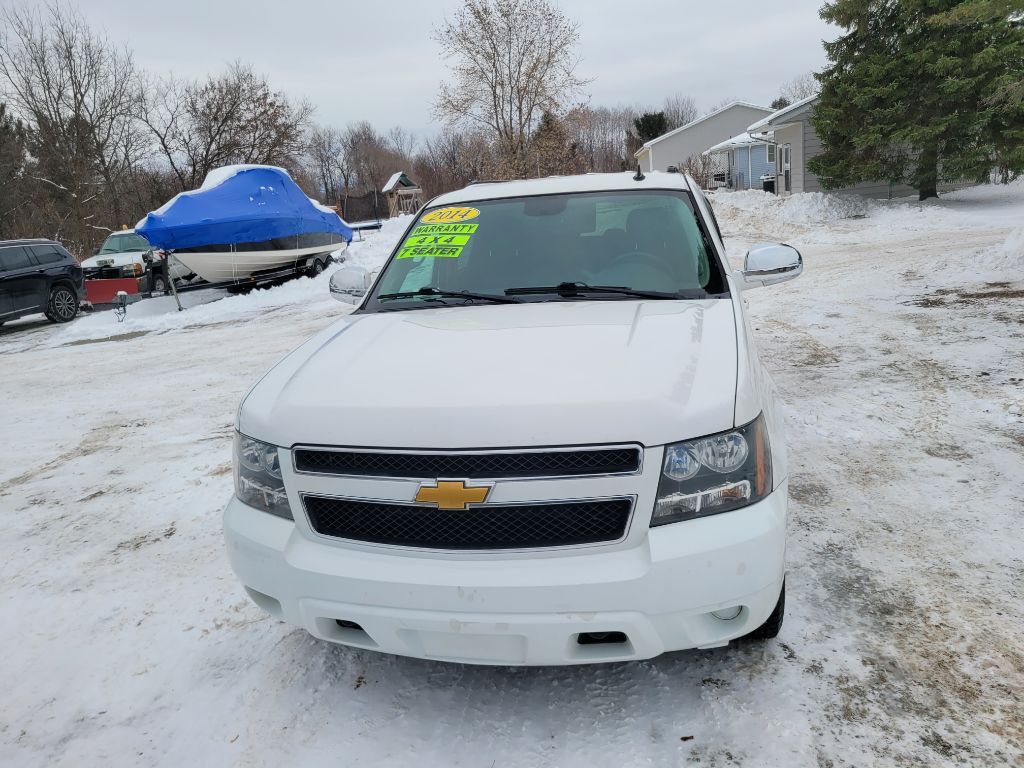2014 Chevrolet Suburban Image 2
