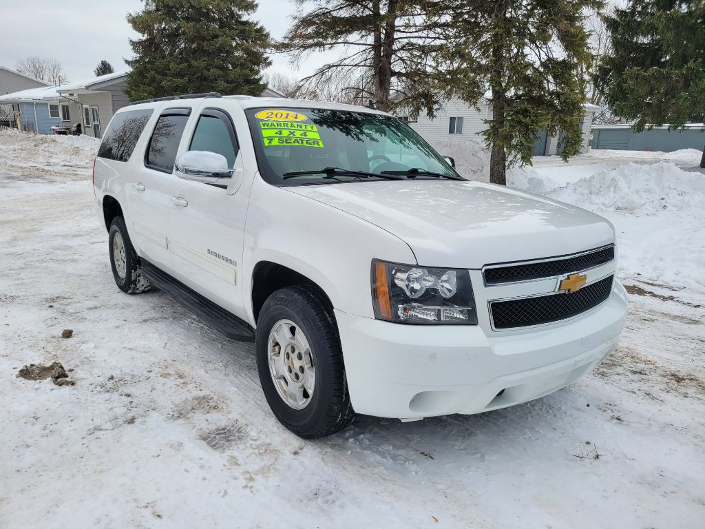 2014 Chevrolet Suburban Image 3