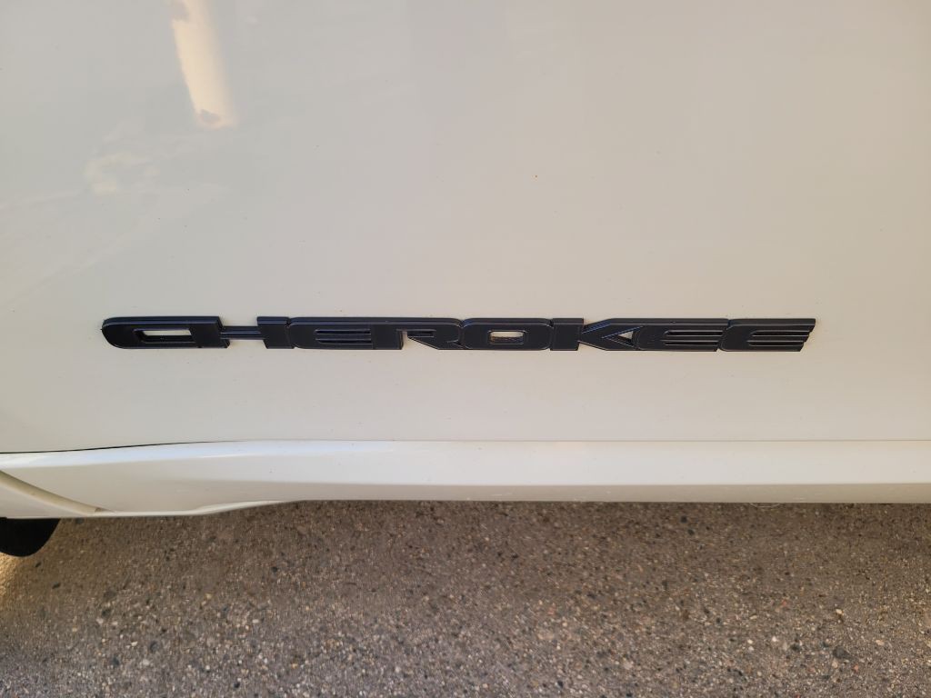 2019 Jeep Cherokee Image 11