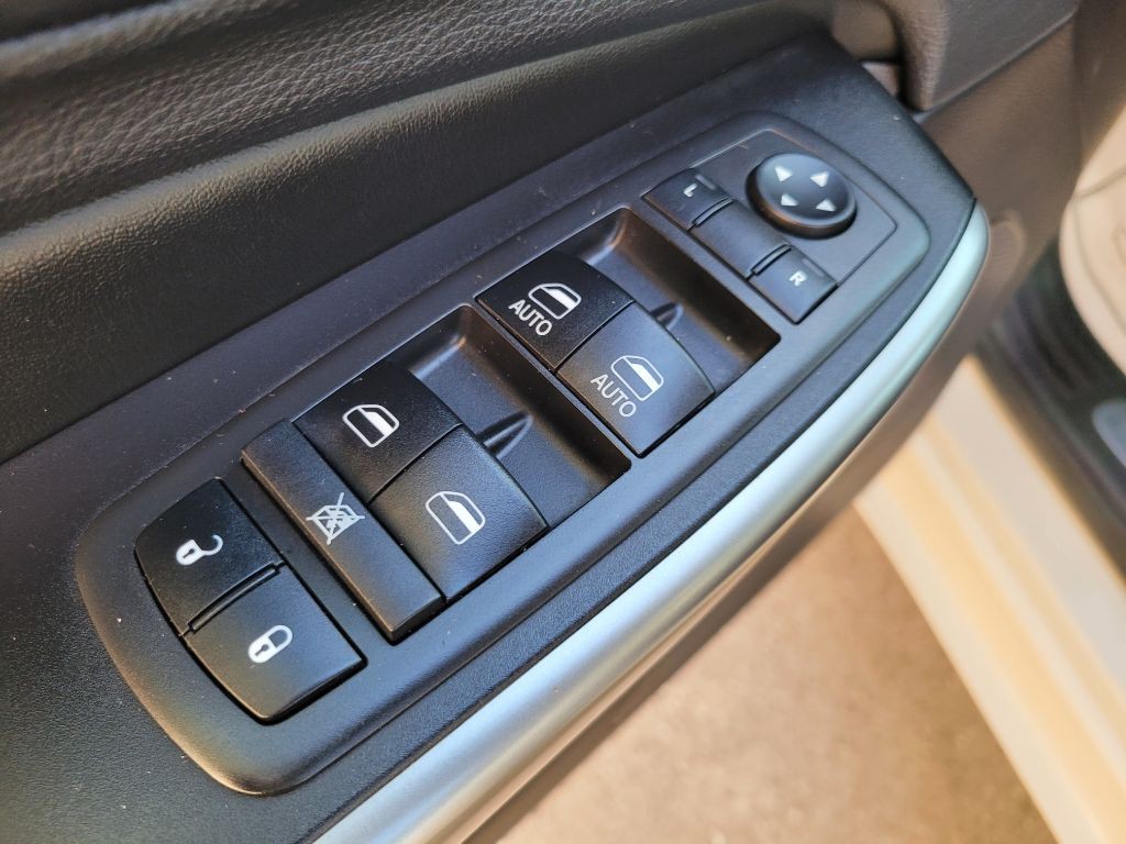 2019 Jeep Cherokee Image 15