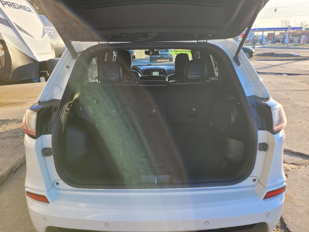 2019 Jeep Cherokee Image 44