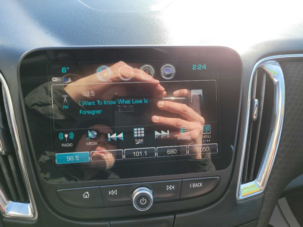 2018 Chevrolet Malibu Image 28