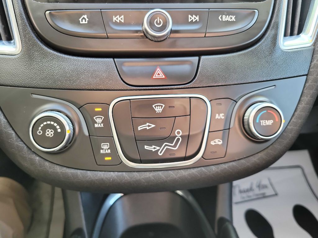 2018 Chevrolet Malibu Image 31