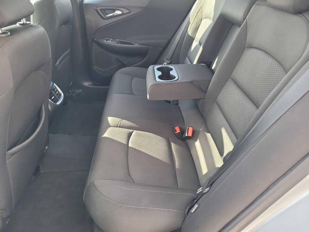 2018 Chevrolet Malibu Image 35