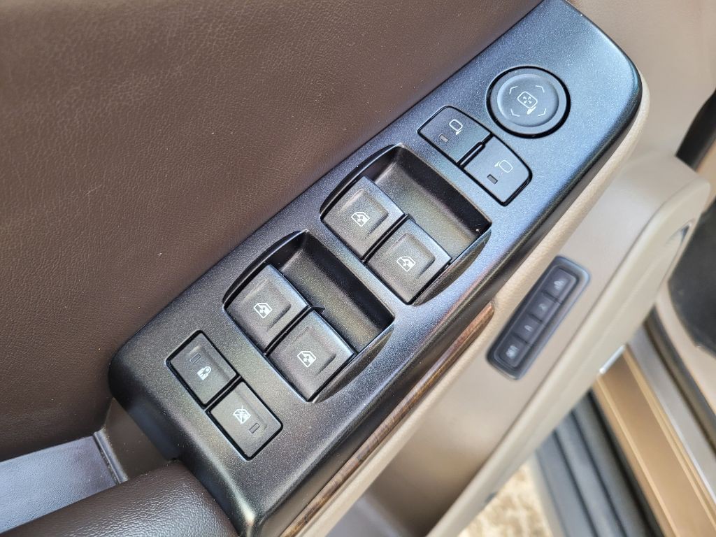 2015 Chevrolet Tahoe Image 23