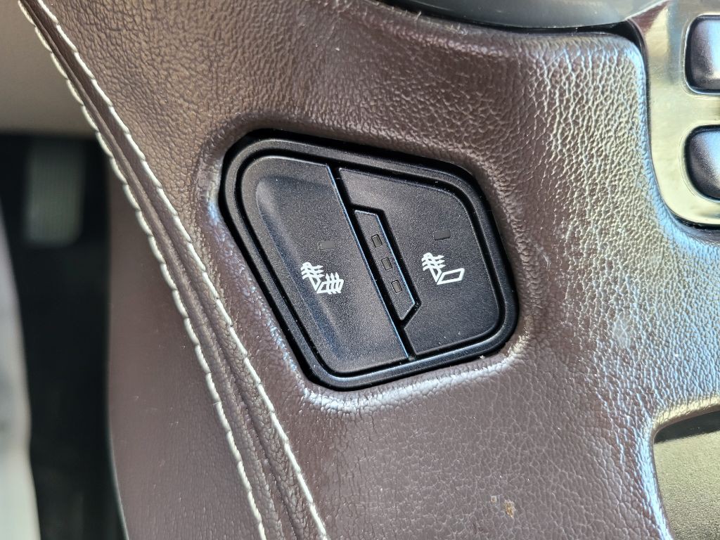 2015 Chevrolet Tahoe Image 33