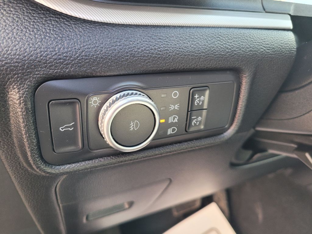 2021 Ford Explorer Image 22