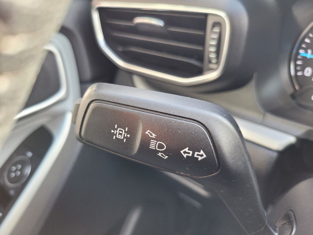 2021 Ford Explorer Image 25